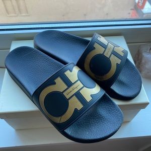 WORN Salvatore Ferragamo Gancini Slide